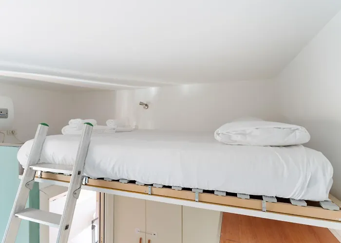 Youth M2 Abbiategrasso Assago Tram 15 Duomo 아파트 *